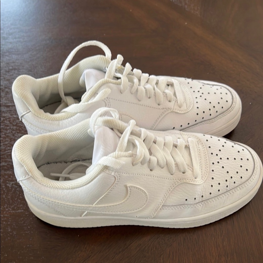 Nike Air Force 1 Shoes in White